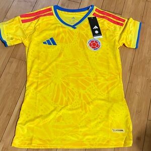 Colombia soccer jersey 2026 women small